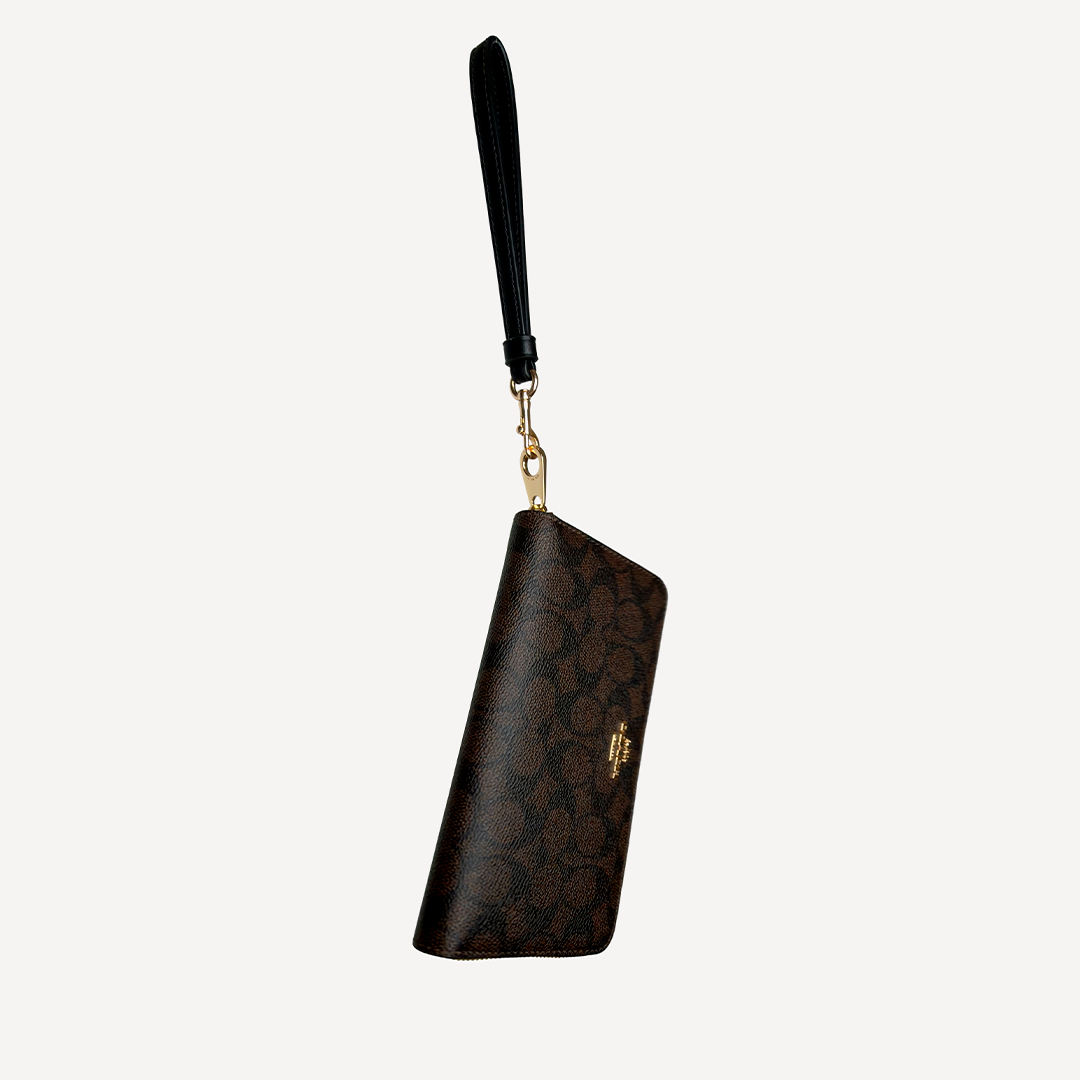 COACH-WRISTLET-BLACK