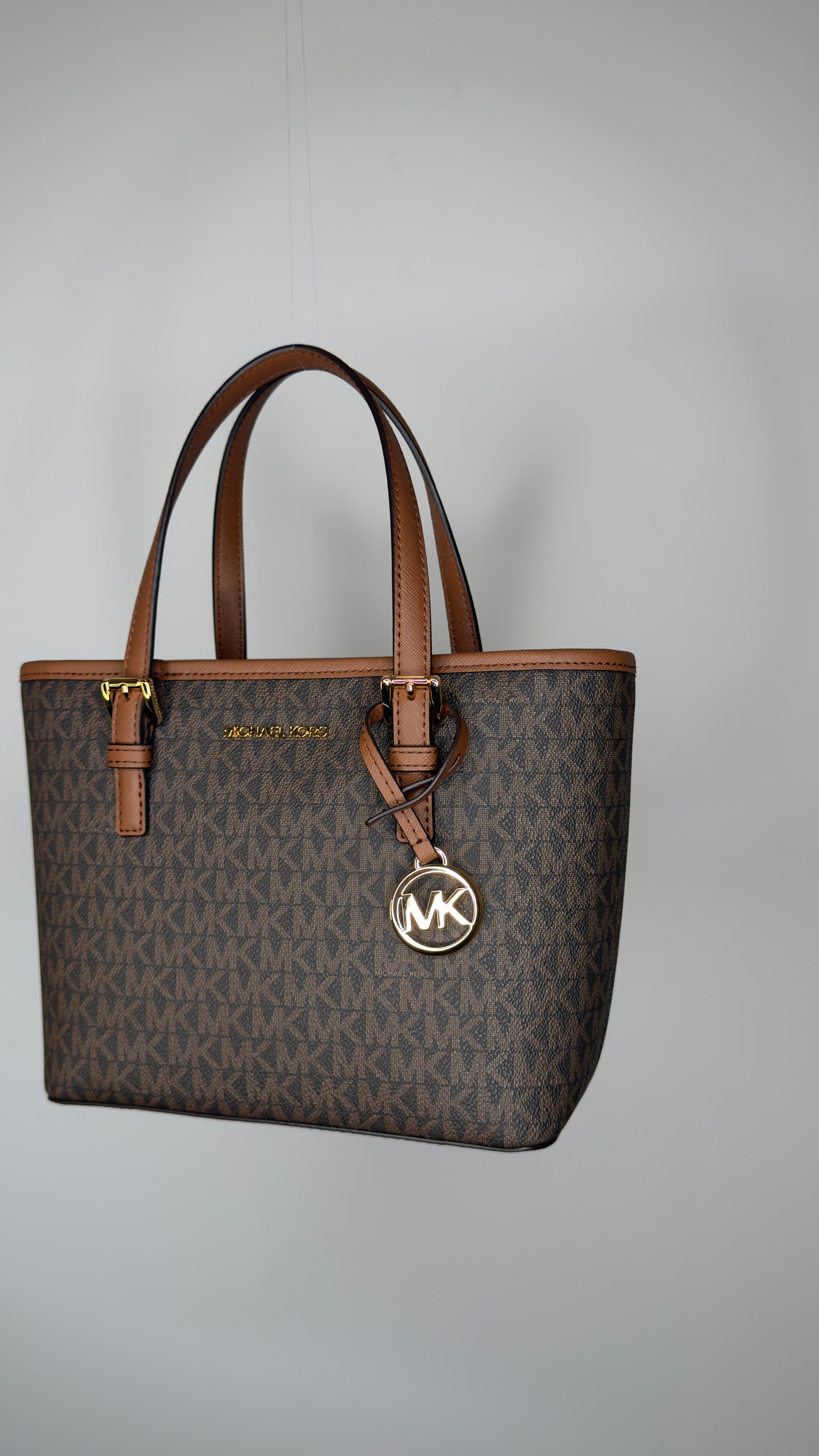 Jet Set Medium Safiano Leather Crossbody Bag Azul